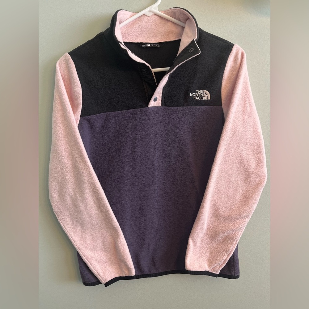 The North Face pull over